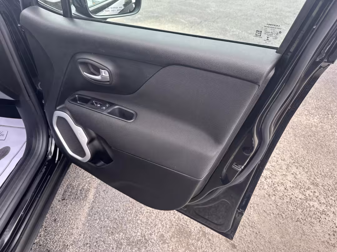 2020 Jeep Renegade - ZACNJBBB7LPL73657 - Image #17